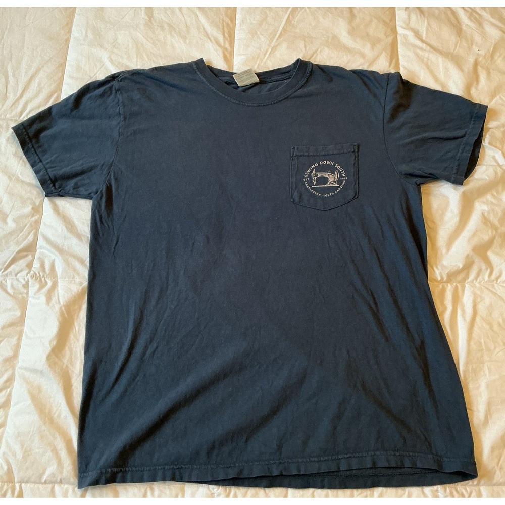 Southern Charm Sewing Down South T-Shirt Men's Large Charleston Blue SS Cotton